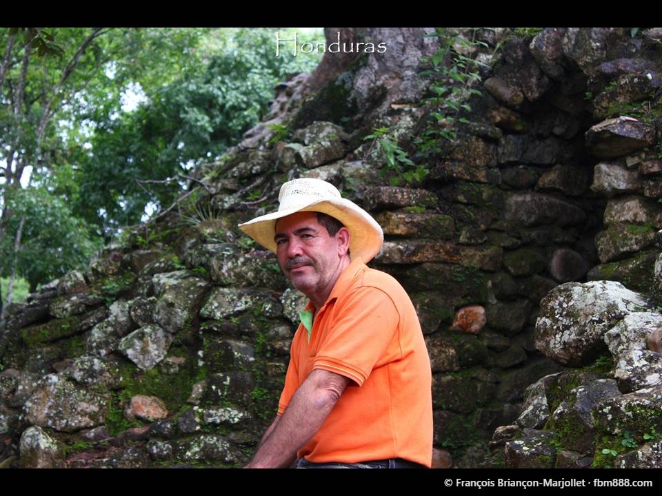Photo from the 888-day world trip, © François Briançon-Marjollet